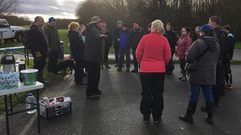 Ralph briefing some of the volunteers at the start of the afternoon's activities